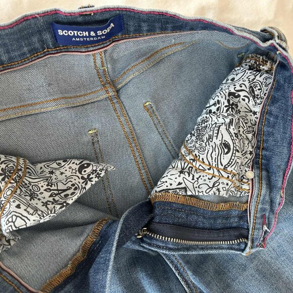 Scotch & Soda High-Rise Medium Wash Straight-Leg Jeans With Stitching – US 4 - Picture 6 of 8
